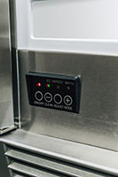 NOVOIM - 15-inch-Deluxe-Outdoor-Ice-Machine-controls.jpg